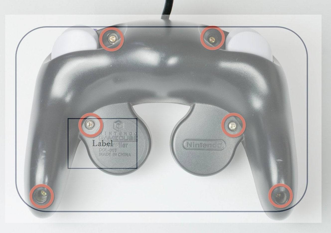 Vị trí nhãn phủ ở mặt sau của bộ điều khiển Gamecube. Tín dụng hình ảnh: Pokemaniac / Famiboards.
